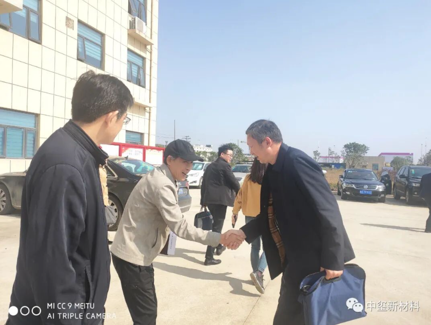热烈欢迎省“四送一服”工作组莅临调研指导